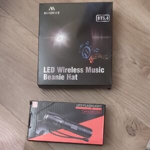 Black LED Wireless Music Beanie Hat